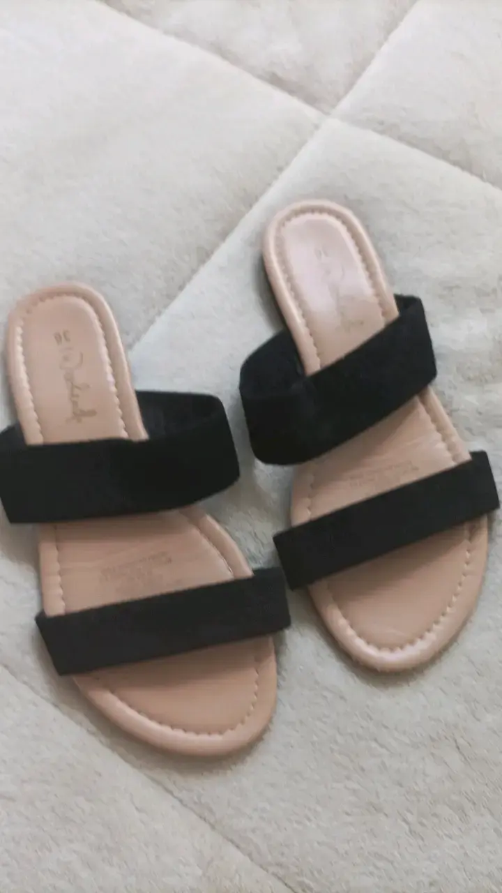 Sandalias planas negras Weekend talla 36