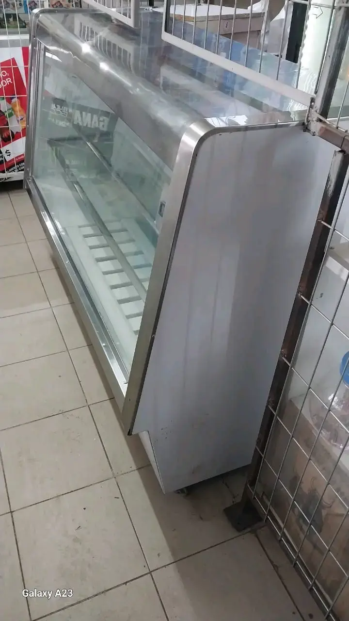 Vitrina Refrigerada de Acero Inoxidable - 2