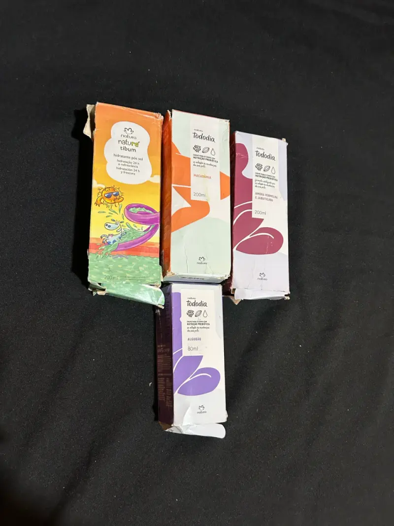 Perfumes Cremas Corporales Desodorantes - 4