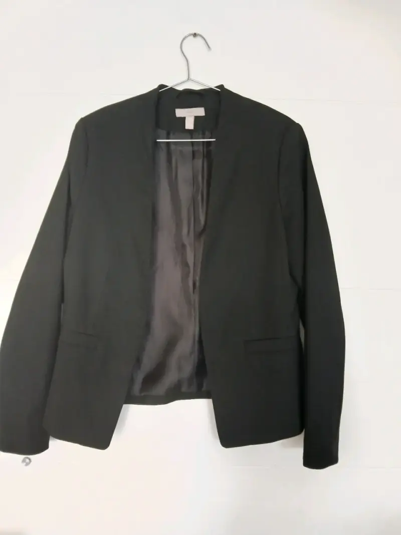 Blazer negro H&M talla 38 para mujer - 2