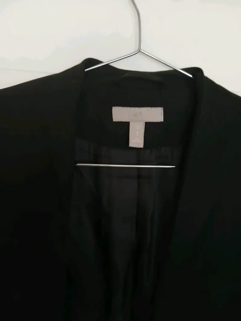 Blazer negro H&M talla 38 para mujer - 4