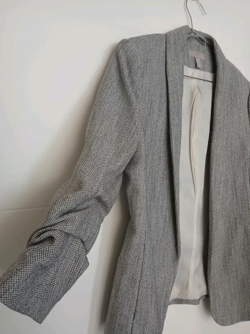 Blazer gris H&M talla 38 para mujer - 2