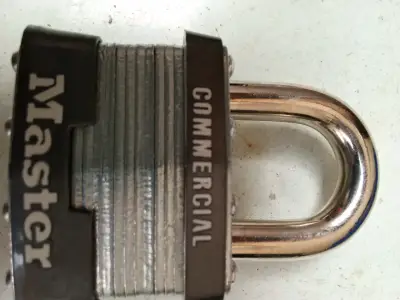 Candado de seguridad Master Lock Commercial - miniatura 5