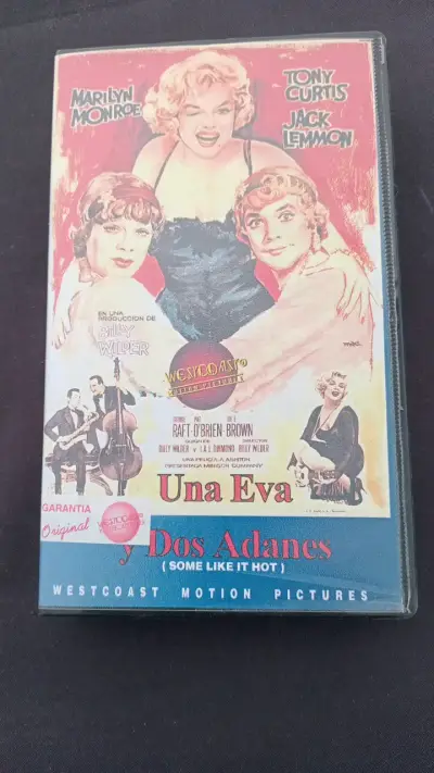 DVD película 'Una Eva y Dos Adanes' subtitulada - miniatura 1