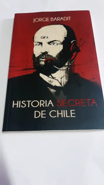 Libro Historia Secreta de Chile por Jorge Baradit - miniatura 1