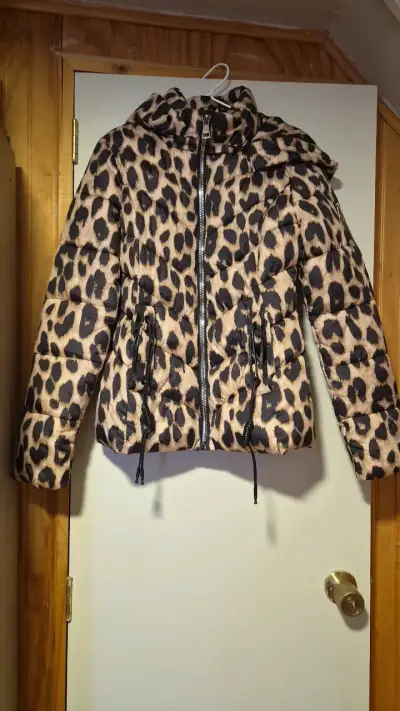 Chaqueta acolchada con estampado animal print - miniatura 1