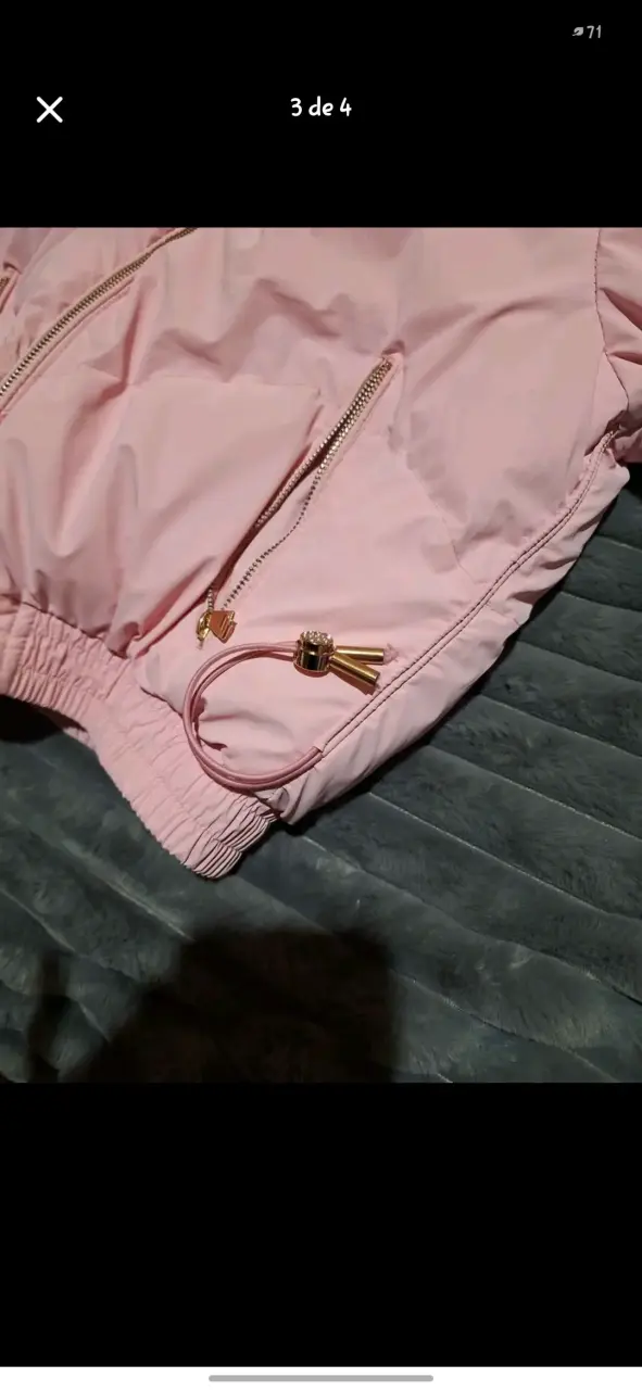 Chaqueta rosada con capucha y forro de peluche - 2