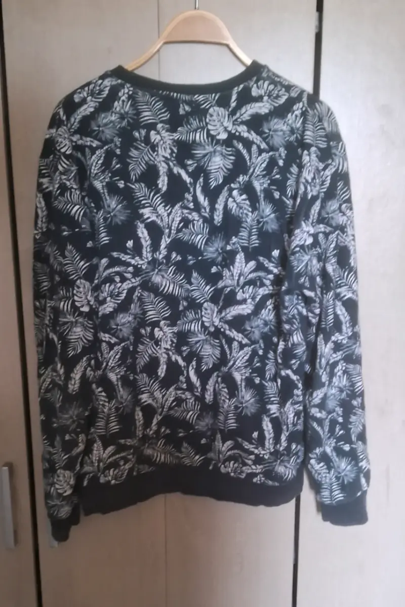 Polerón estampado de hojas para hombre - 2