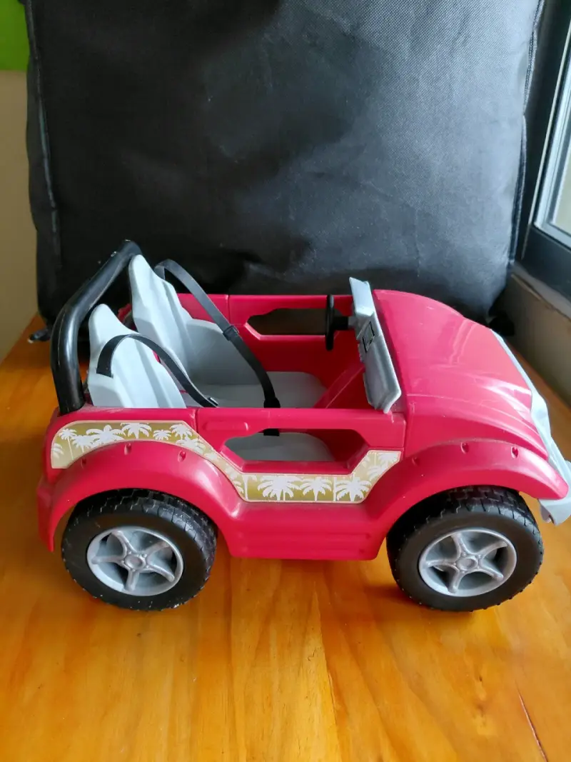 Auto California Girl de Barbie Mattel 2004 - 2