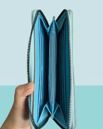 Billetera azul con múltiples compartimento - miniatura 5