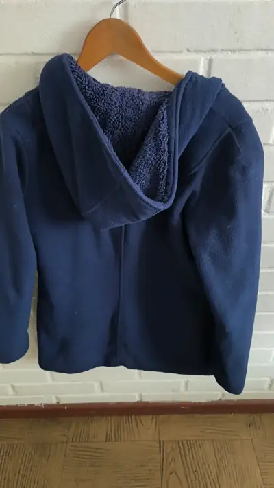 Abrigo azul con capucha para mujer - miniatura 4