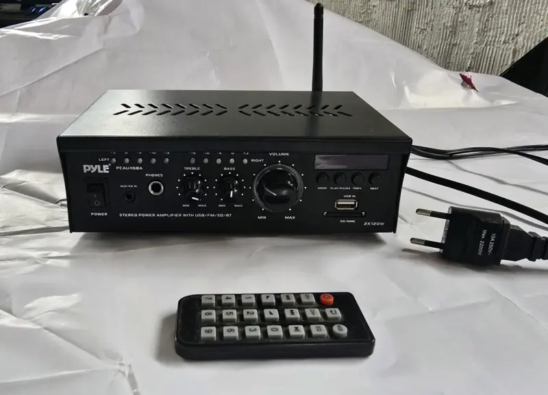 Amplificador estéreo Pyle con control remoto - 4