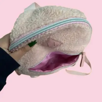 Mochila de felpa rosada con bolsillo frontal - miniatura 4
