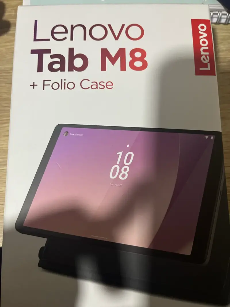 Tablet Lenovo Tab M8 con funda folio - 3