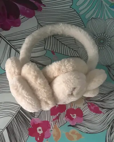 Orejeras de peluche con diseño de conejo - miniatura 1