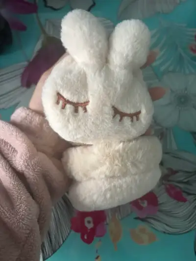 Orejeras de peluche con diseño de conejo - miniatura 2