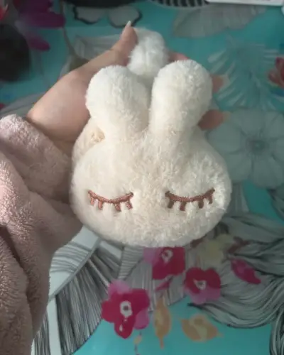 Orejeras de peluche con diseño de conejo - miniatura 3