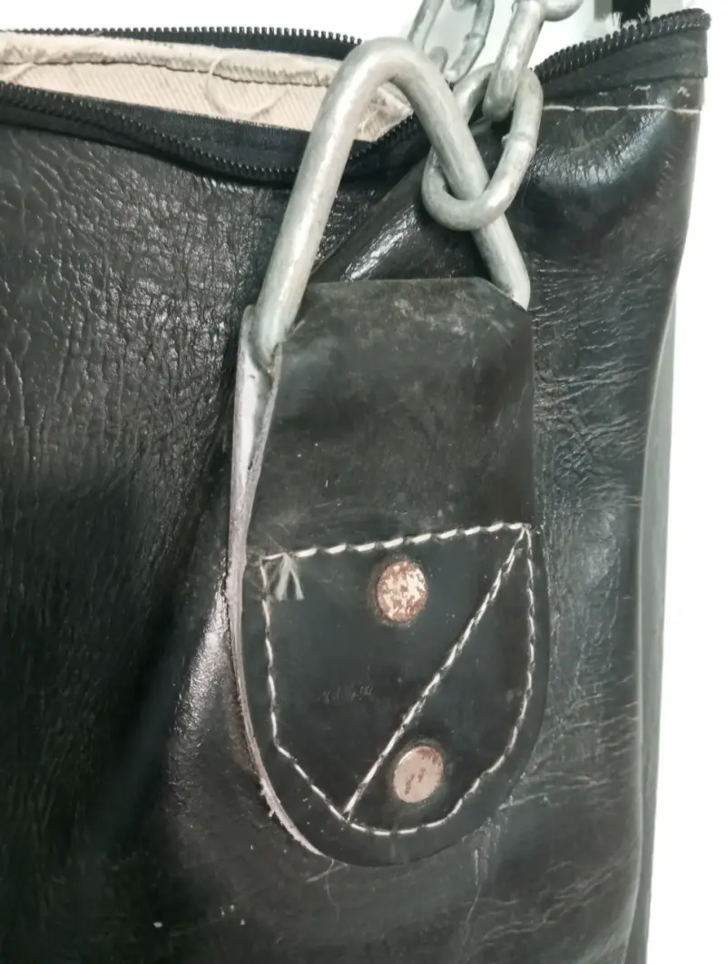 Saco de Boxeo Sandee Negro con Cadena - 4