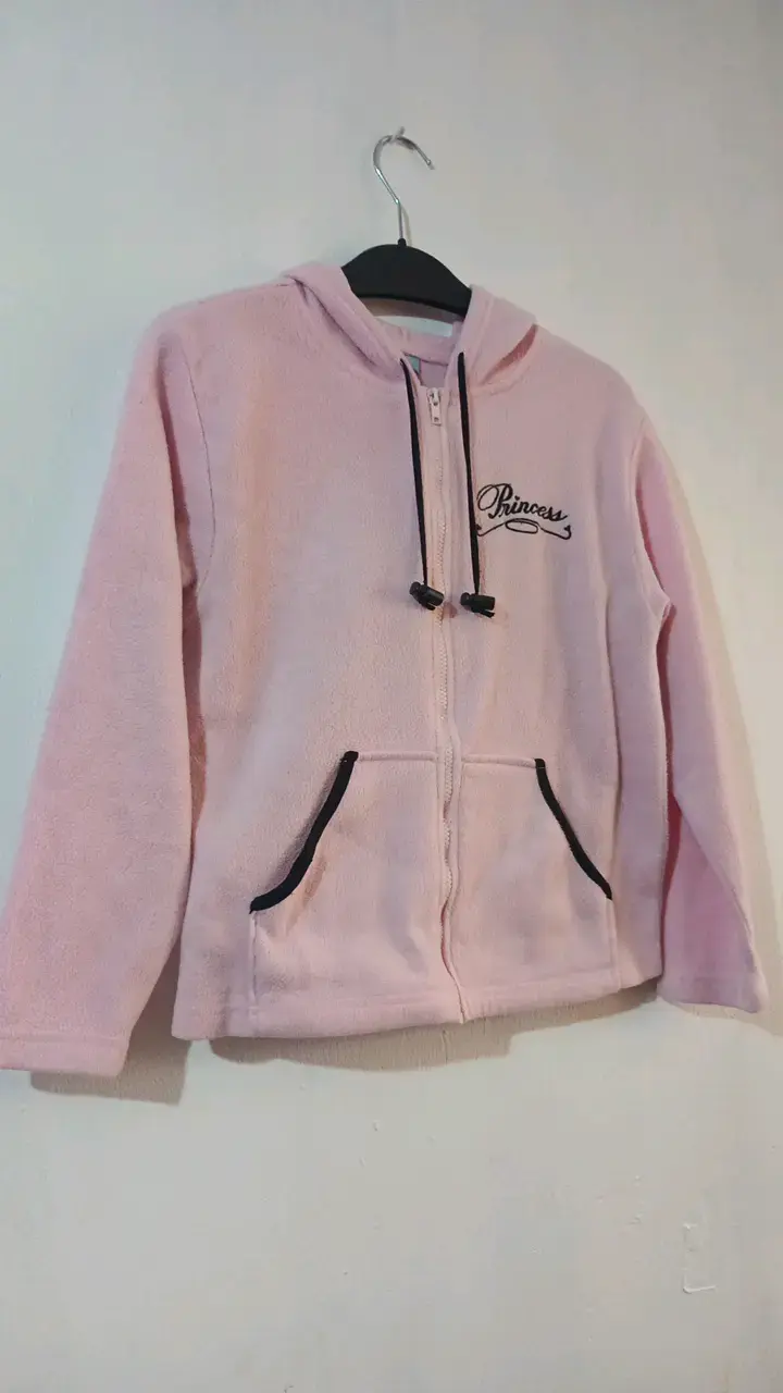Polerón rosado con capucha para niña - 1