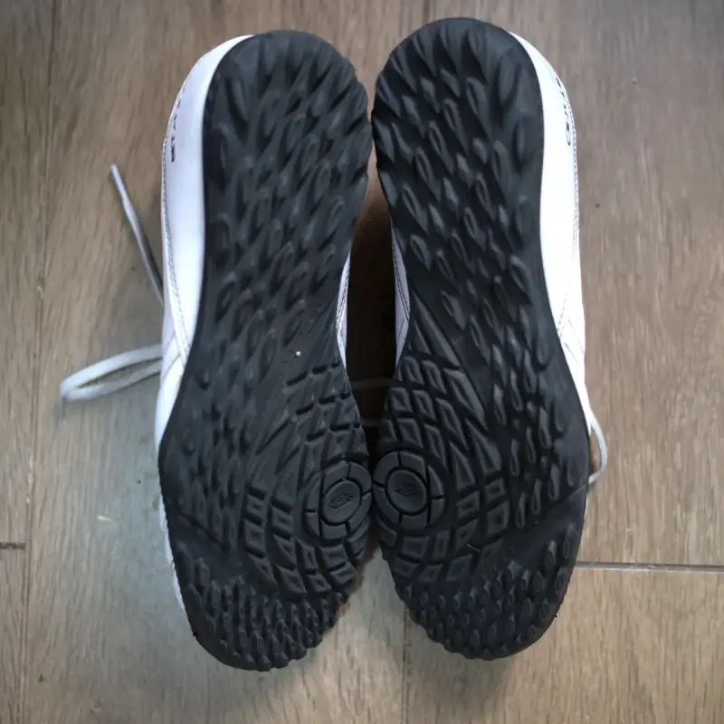 Zapatillas de futbolito Lotto blancas - 3