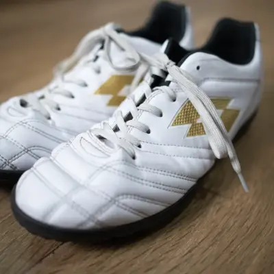 Zapatillas de futbolito Lotto blancas - miniatura 5
