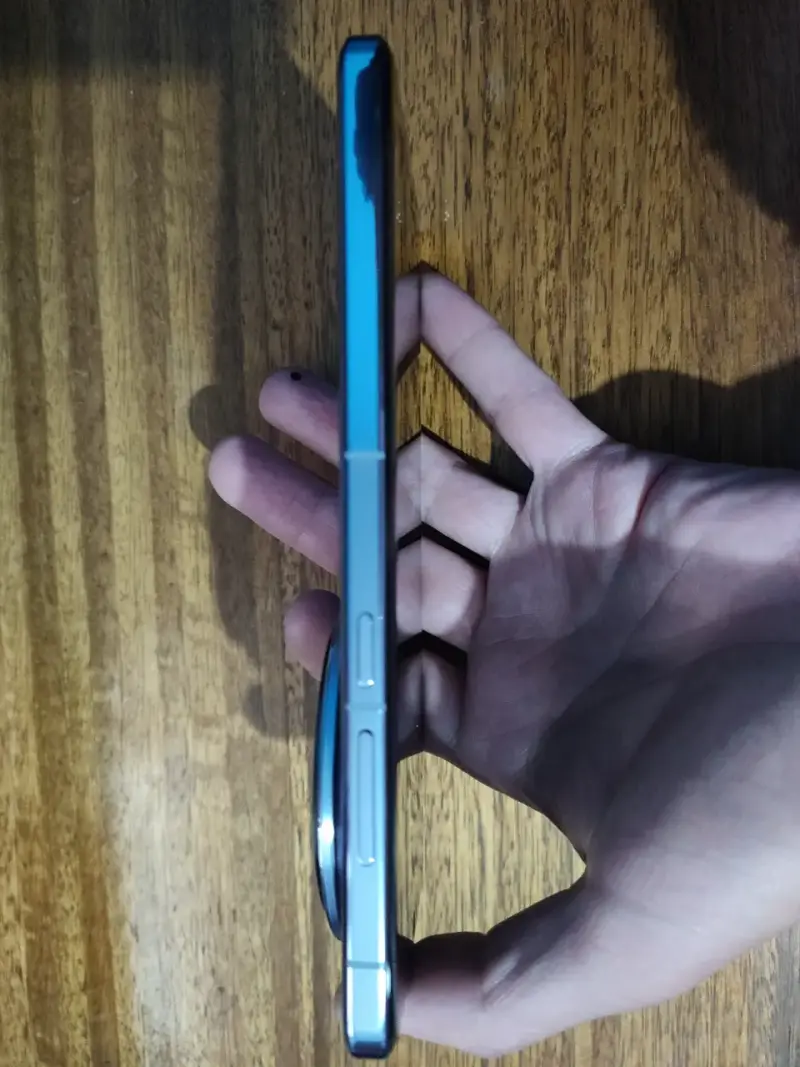 Smartphone Vivo x200 Pro con cámara Zeiss en azul - 3