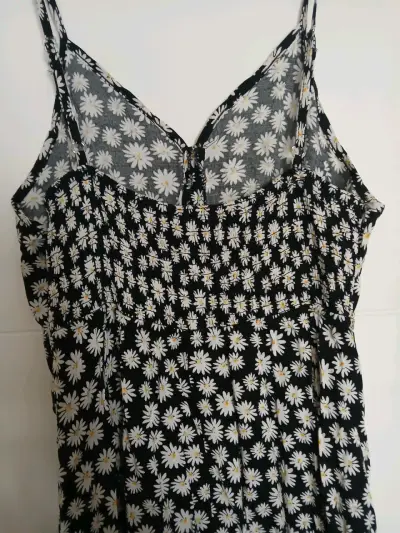 Vestido largo con estampado de margaritas talla 14 - miniatura 2
