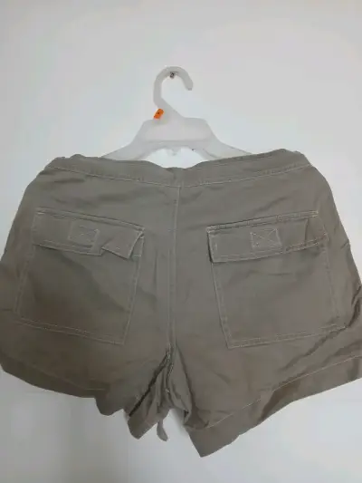 Shorts Old Navy color caqui talla XS - miniatura 2