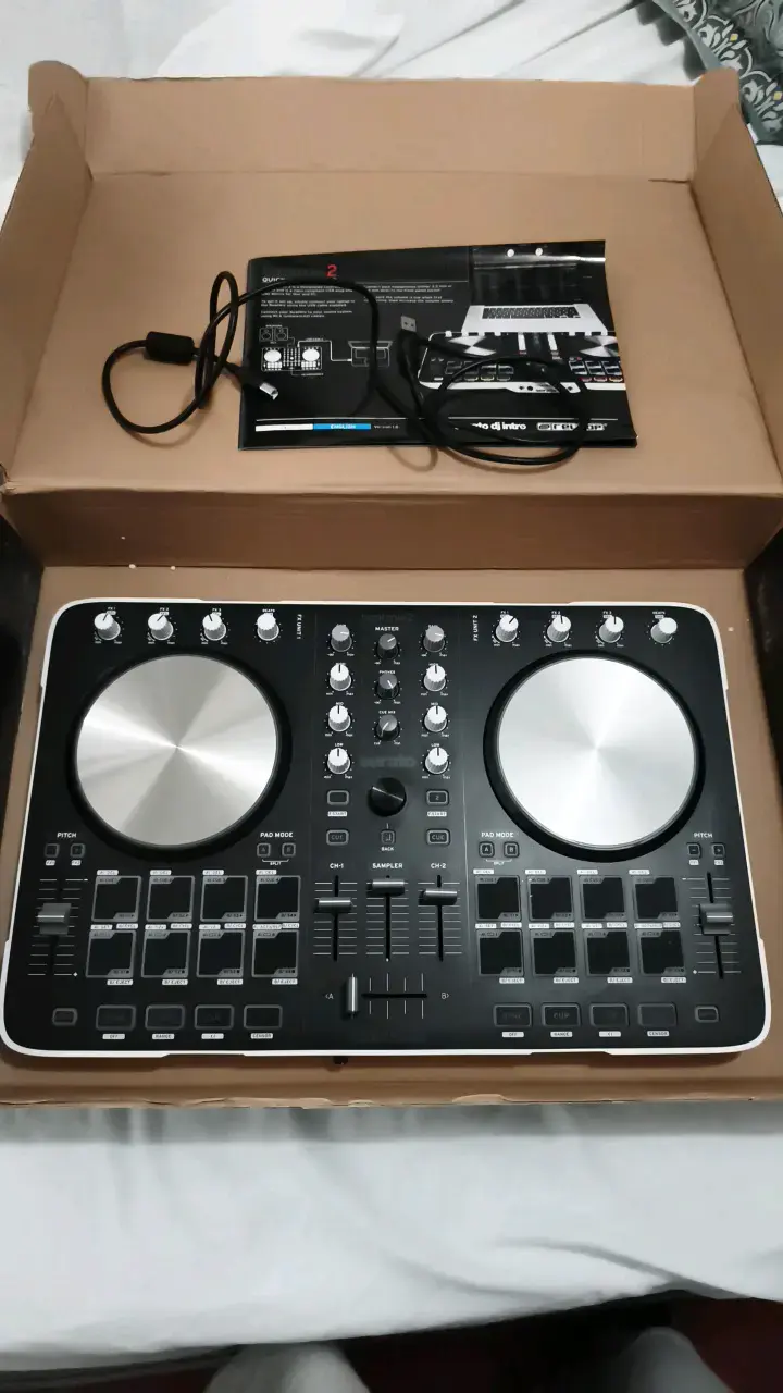 Controlador DJ Reloop Beatmix 2 con Serato - 3