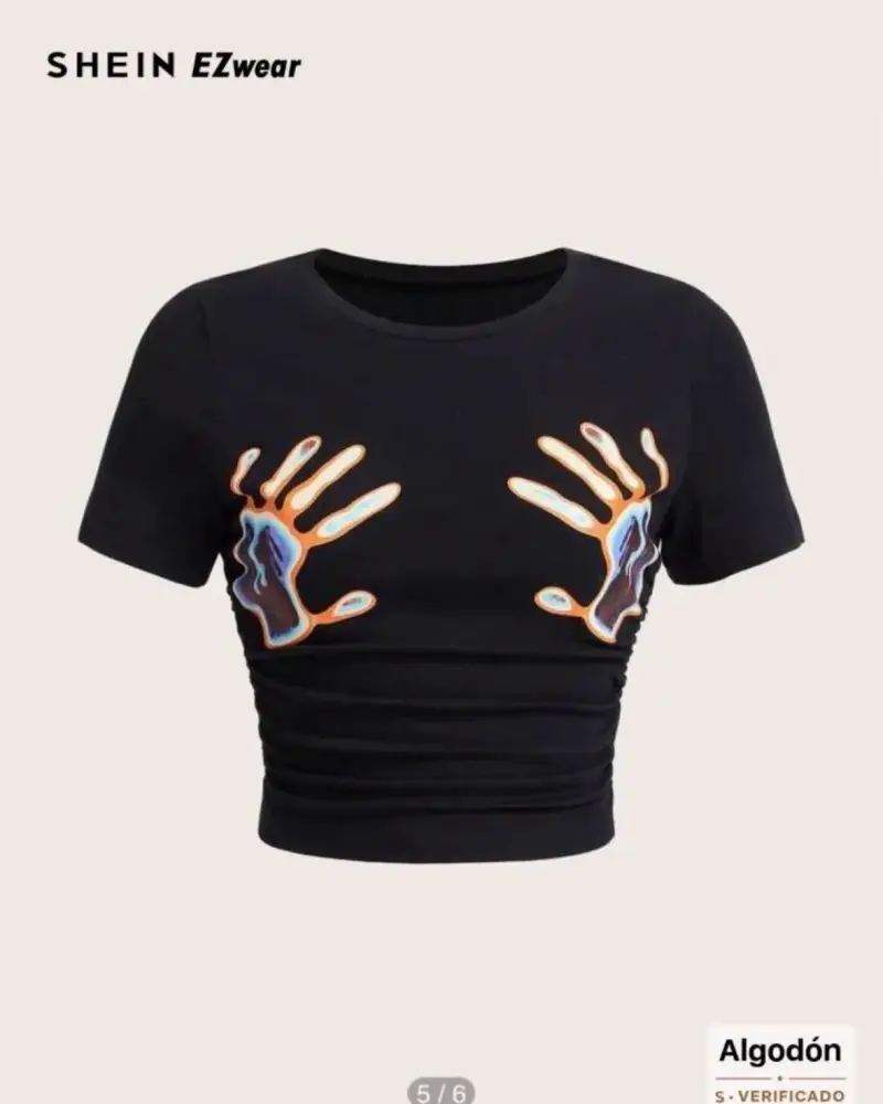 Polera negra con diseño de manos Shein - 5