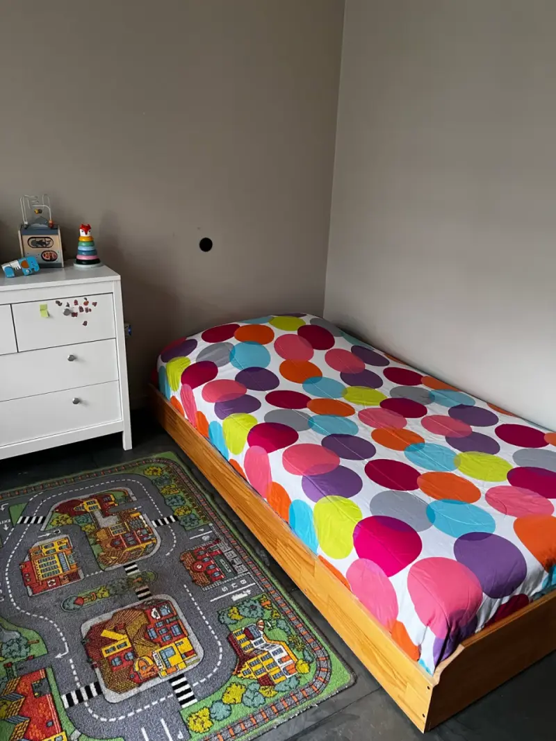 Cama Montessori de madera. Plaza 1 1/2