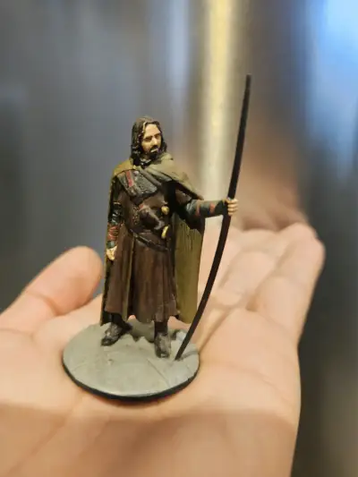 Figura de colección Damrod con arco - miniatura 1
