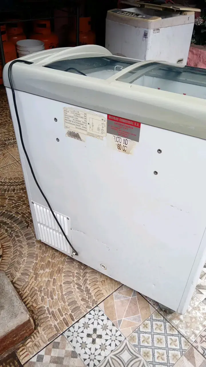Congelador horizontal Maigas con tapa de vidrio - 3