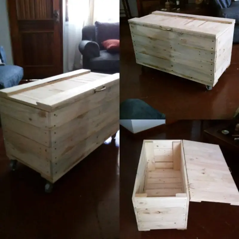 Baúl de madera con ruedas para almacenamiento - 1