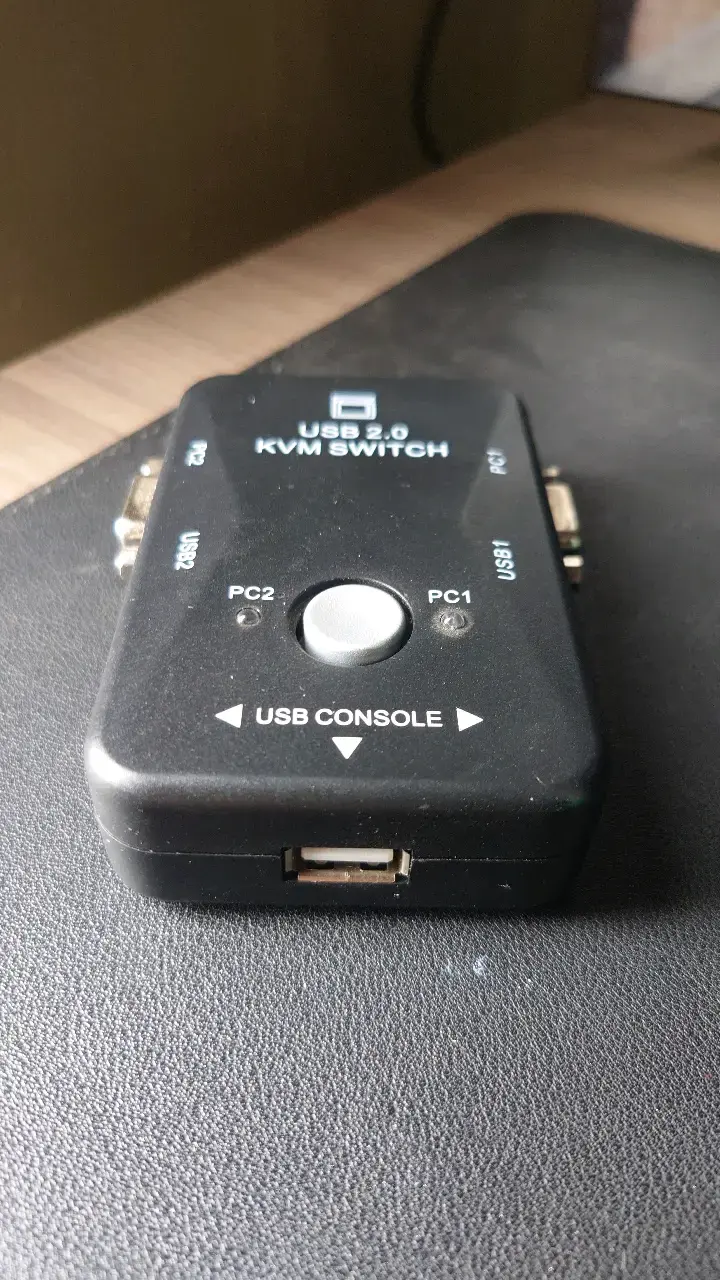 Switch KVM USB 2.0 para dos PCs - 5
