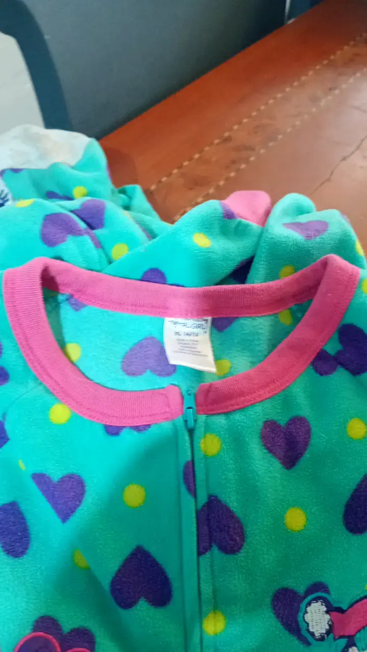 Pijama enterizo infantil Total Girl con diseño de corazones - 6
