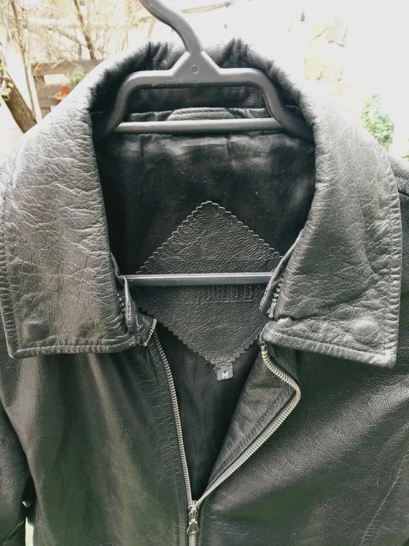 Chaqueta de cuero negra para mujer $35.000.- cnble - 2