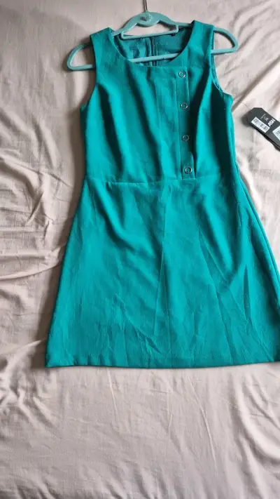 Vestido turquesa sin mangas con botones - miniatura 1