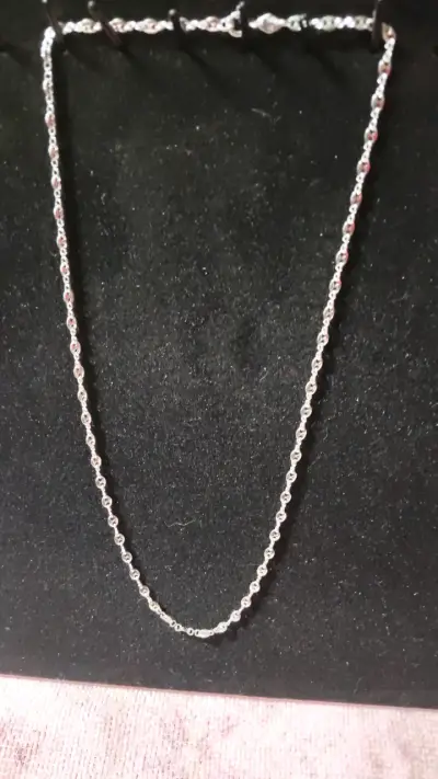 Collar de plata elegante para mujer - miniatura 1