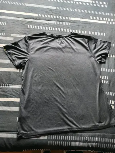 Polera deportiva negra con rayas K-Sport - miniatura 2