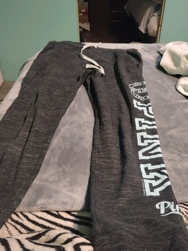 Pantalones deportivos gris Pink Victoria's Secret - 1