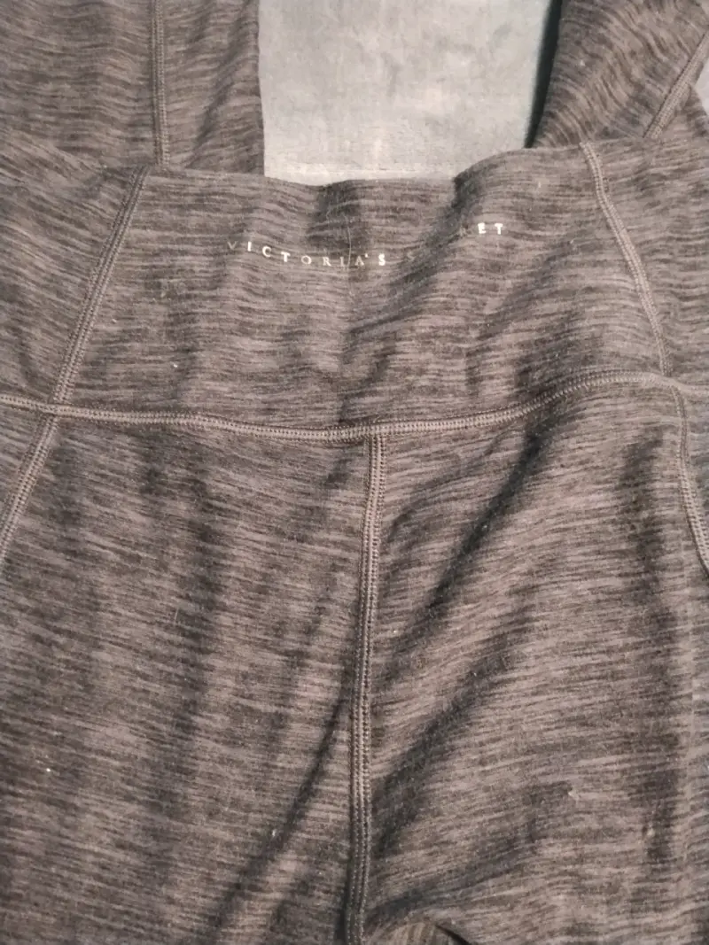 Leggings deportivos grises Victoria's Secret - 1