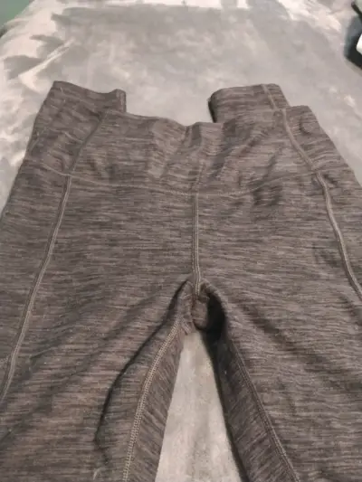 Leggings deportivos grises Victoria's Secret - miniatura 2