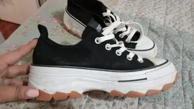 Zapatillas negras North Star con plataforma - miniatura 2
