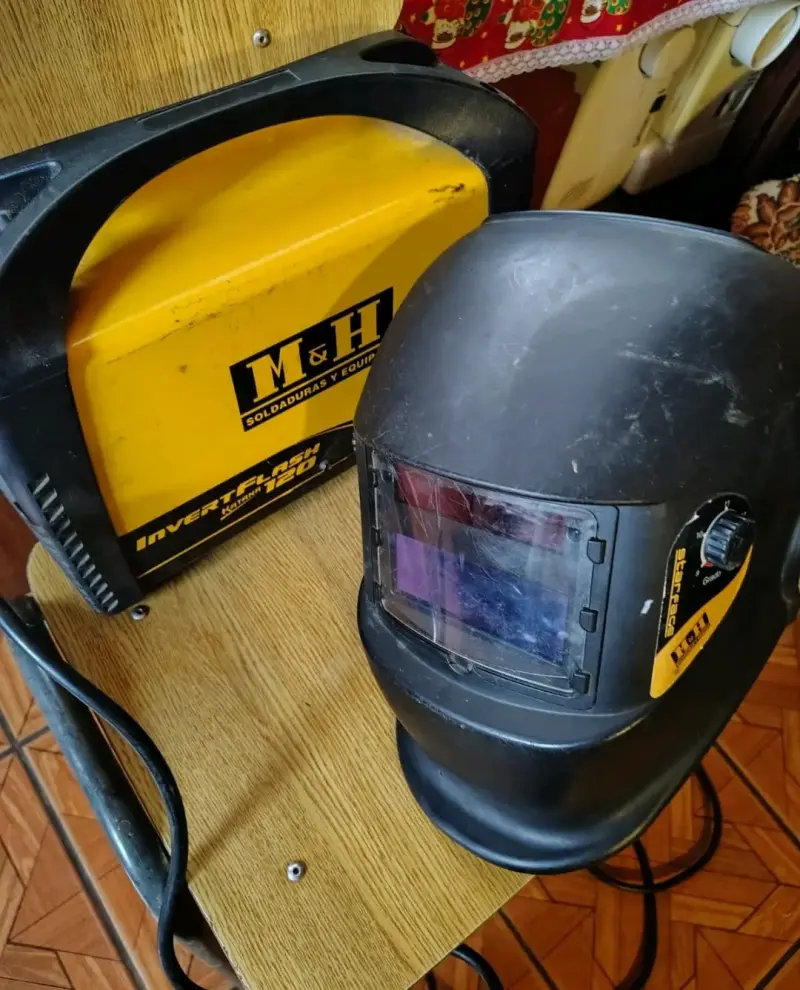 Soldadora Inverter M&H Invertflash Katana 120 - 2