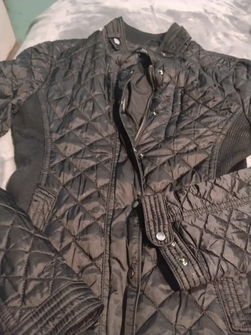 Chaqueta acolchada negra para mujer Zara - 1