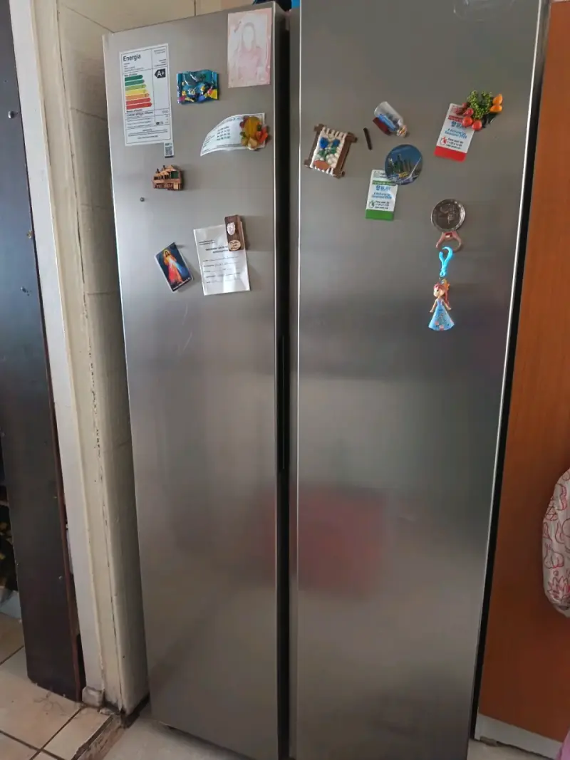 Refrigerador side by side de acero inoxidable - 4