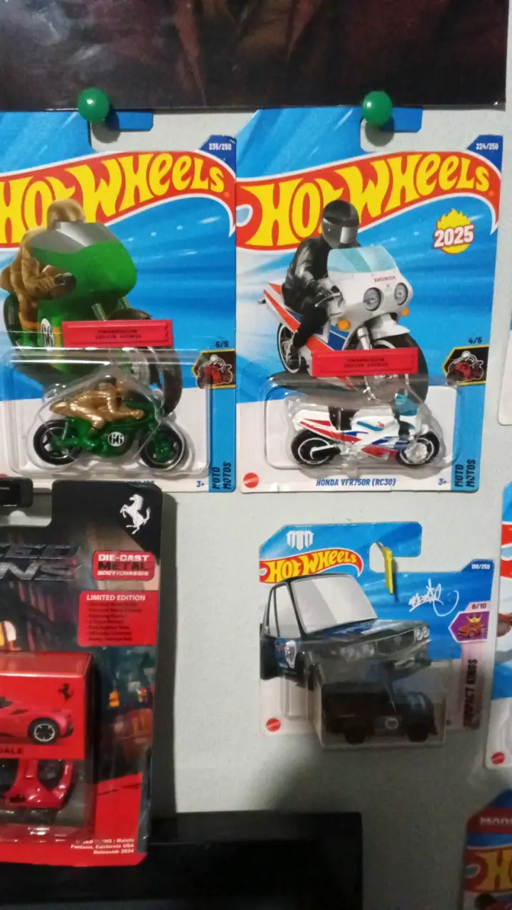 Colección de autos Hot Wheels edición especial - 3