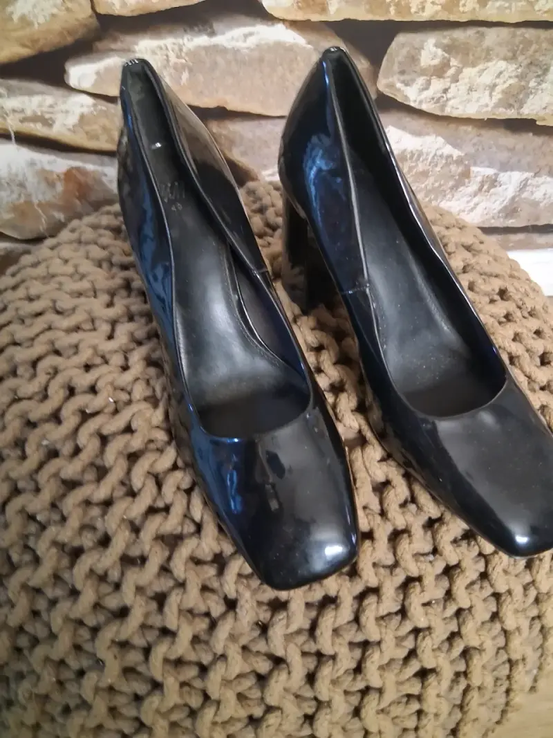 Zapatos de Tacón Negro Charol Talla 40 - 2