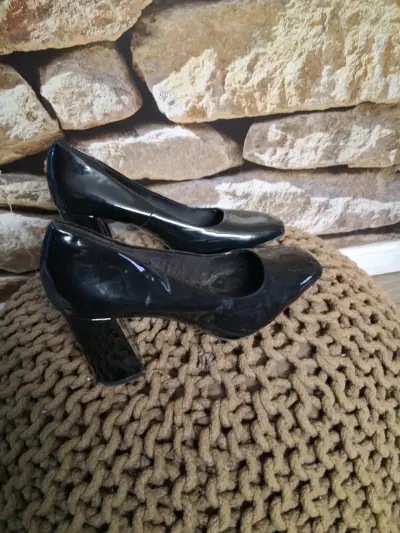 Zapatos de Tacón Negro Charol Talla 40 - miniatura 3